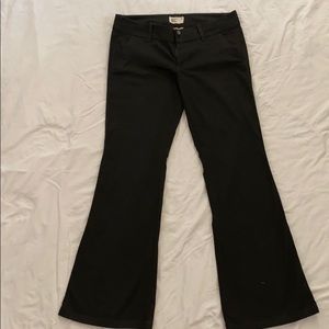 American Eagle - Black Low Rise Bell Bottom Pants